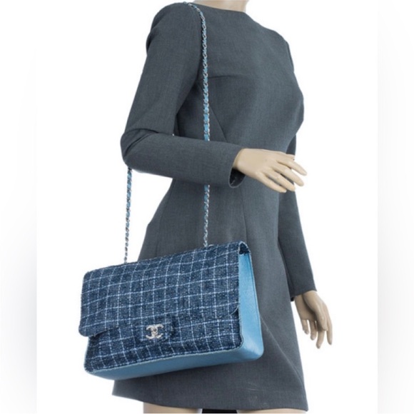Chanel Classic Single Medium Flap Bag Tweed and calfskin 18x 2014 - Picture 1 of 17